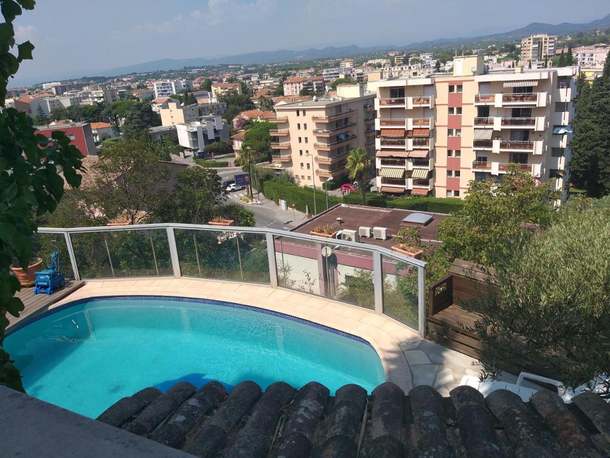 Joli Studio Saint-Raphael  Luaran gambar